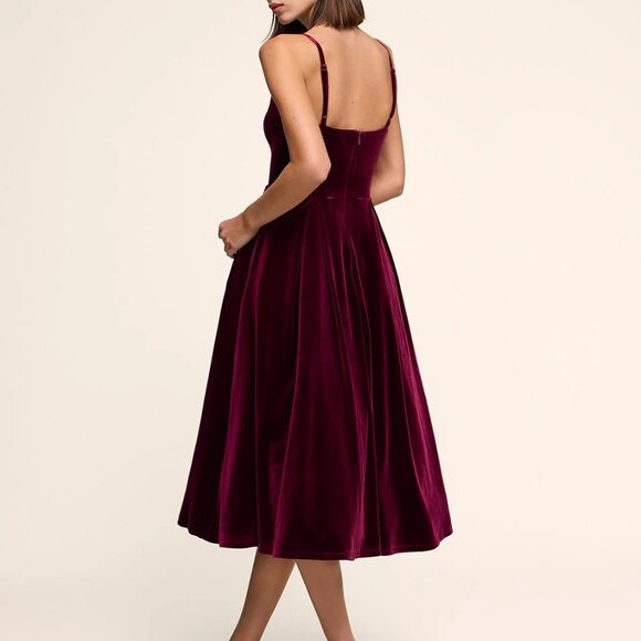 Suzy Shier Le Chateau Velvet Fit & Flare Dress (EXTRA SMALL) - Picture 2 of 2